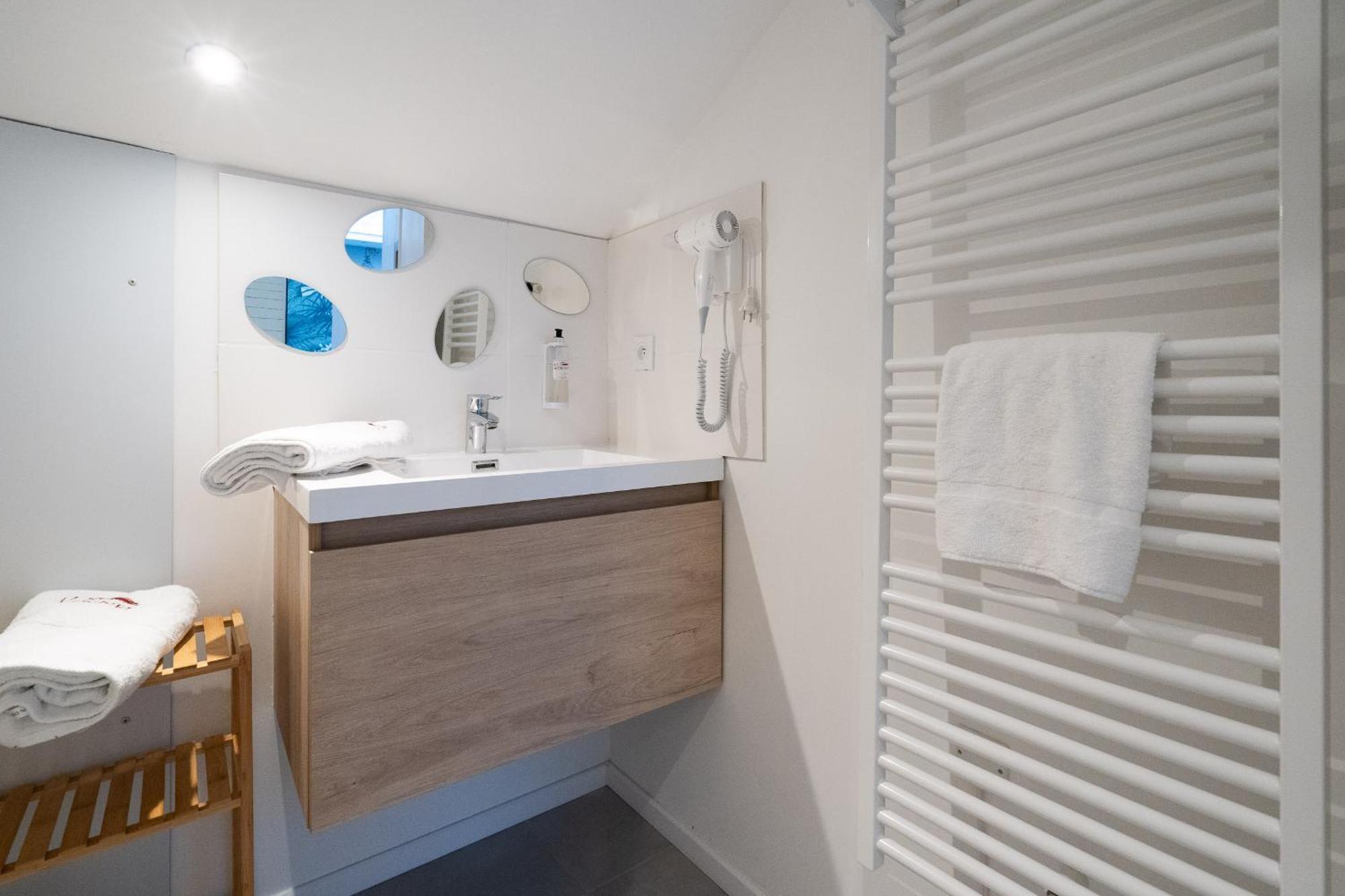 Loft Dyane - Le Meridien #Parking #Lave-Linge #Clim #Netflix Charbonnieres-les-Bains Luaran gambar