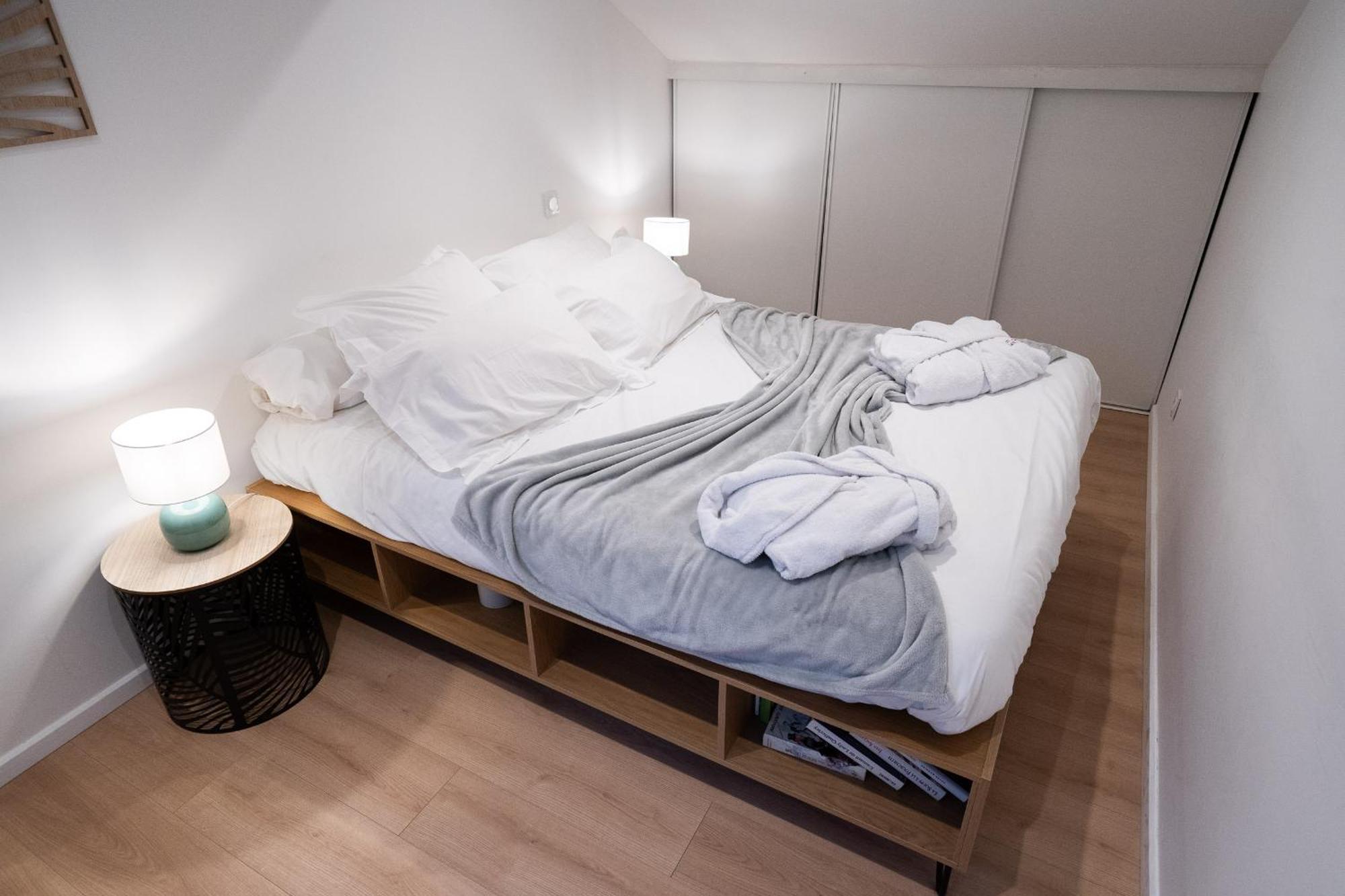 Loft Dyane - Le Meridien #Parking #Lave-Linge #Clim #Netflix Charbonnieres-les-Bains Luaran gambar