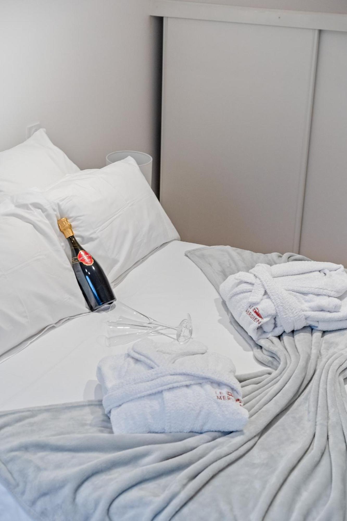 Loft Dyane - Le Meridien #Parking #Lave-Linge #Clim #Netflix Charbonnieres-les-Bains Luaran gambar